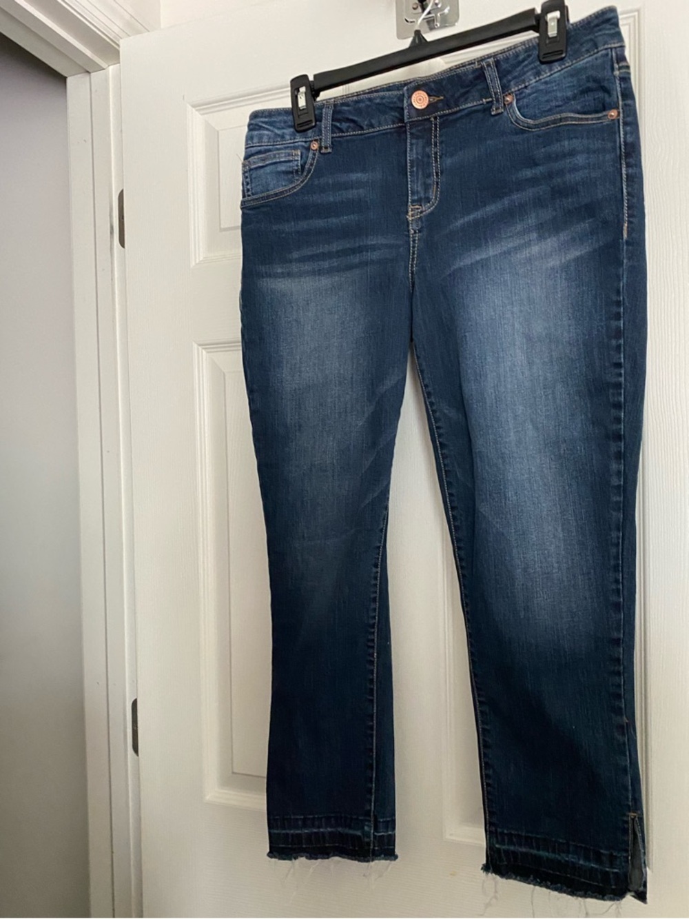 Like NEW Maurices Denim Capris 9/10